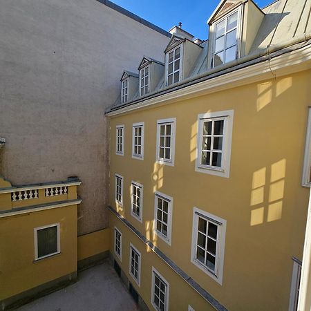 Easy Vienna By Stadtpark - Newly Renovated Экстерьер фото